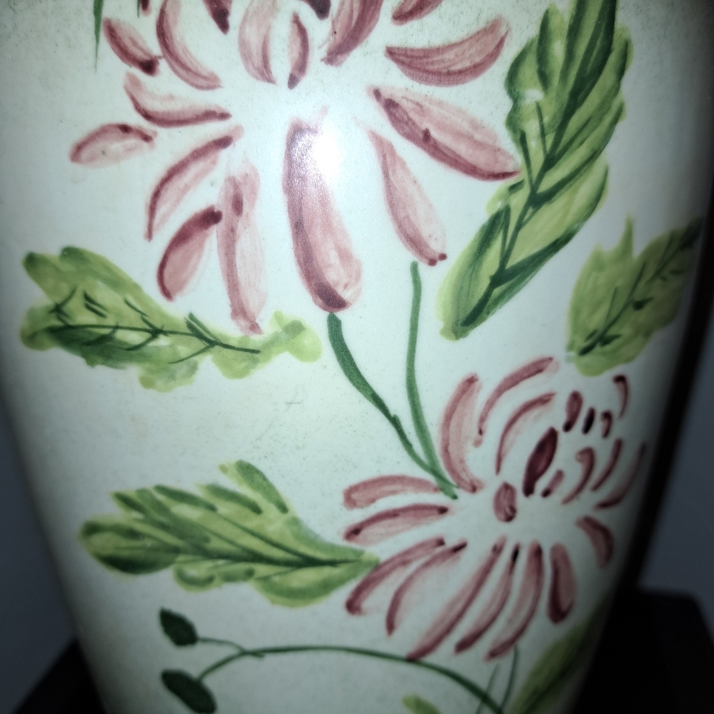 Vase - Picture 3 of 5